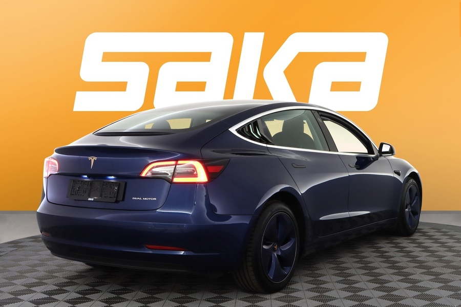 Tesla Model 3 vaihtoauto