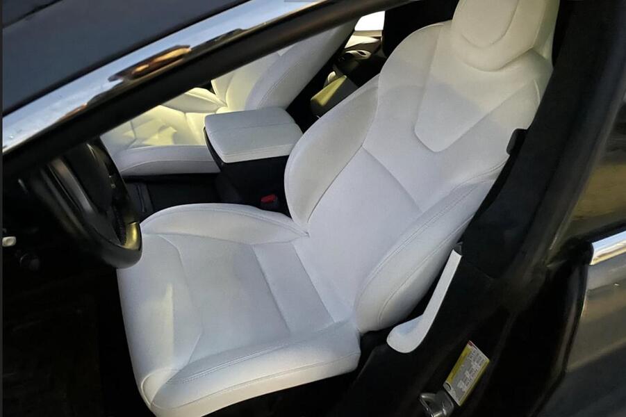 Tesla Model S vaihtoauto