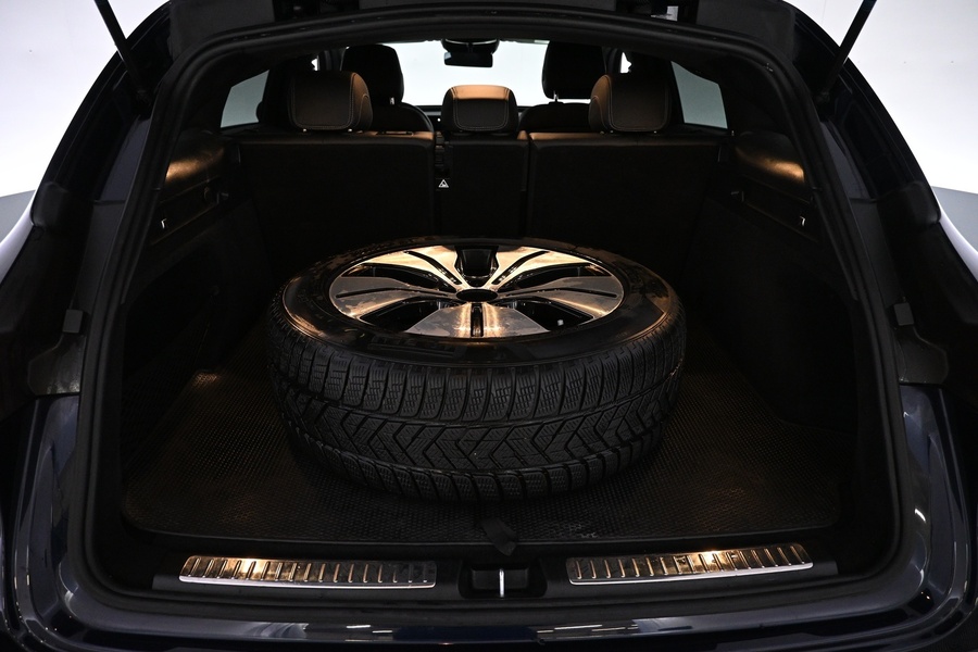 Mercedes-Benz EQC vaihtoauto