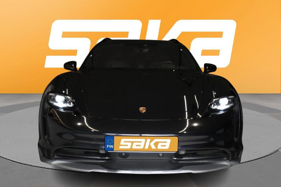 Porsche Taycan vaihtoauto