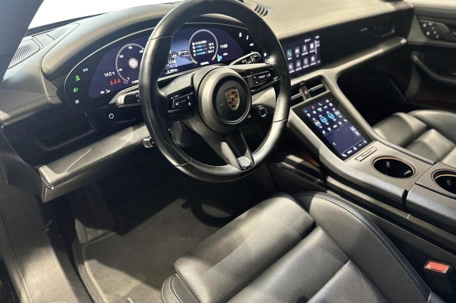 Porsche Taycan vaihtoauto