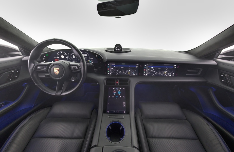 Porsche Taycan vaihtoauto