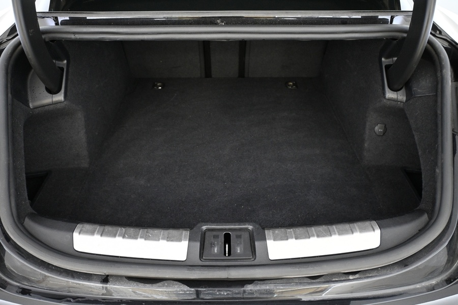 Porsche Taycan vaihtoauto