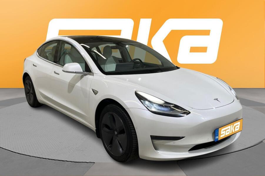 Tesla Model 3 vaihtoauto