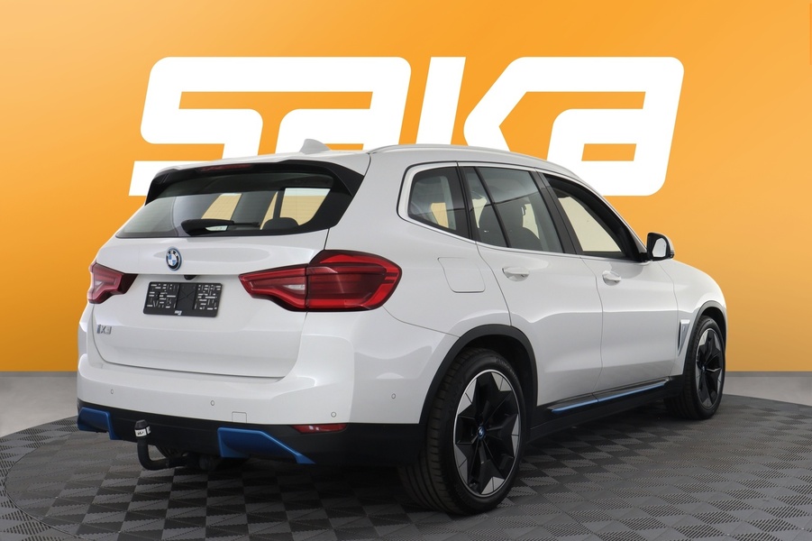 BMW iX3 vaihtoauto