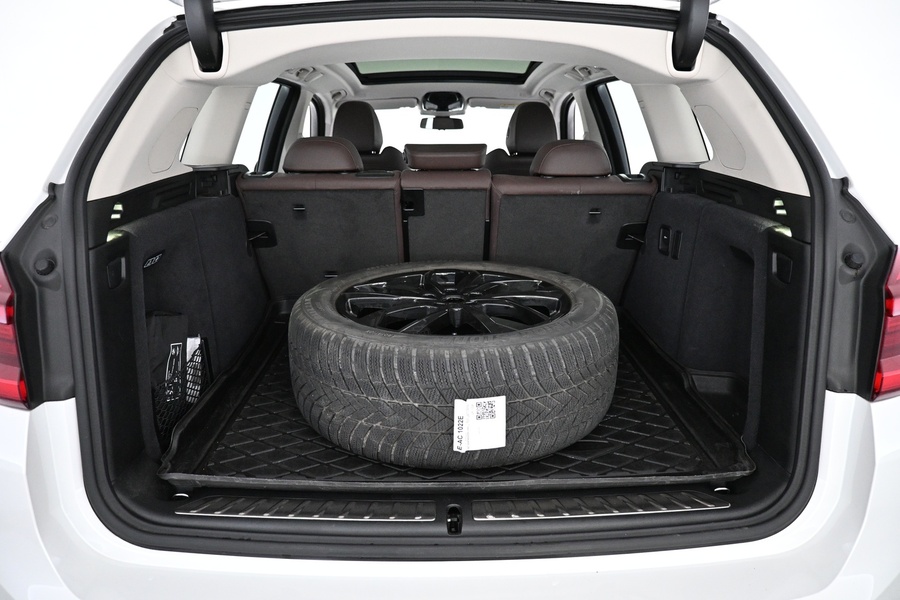BMW iX3 vaihtoauto