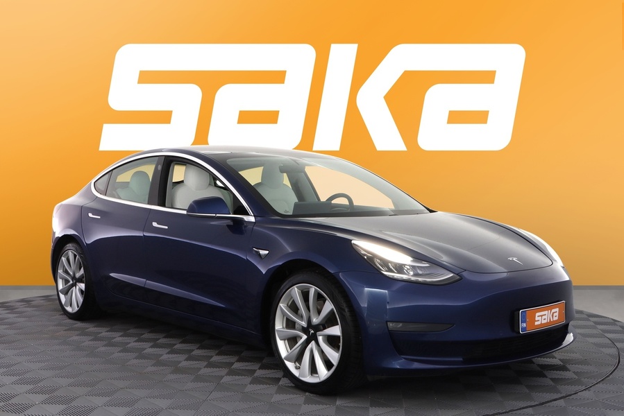 Tesla Model 3 vaihtoauto