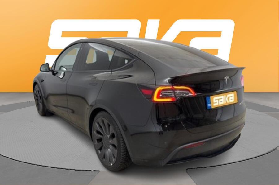 Tesla Model Y vaihtoauto