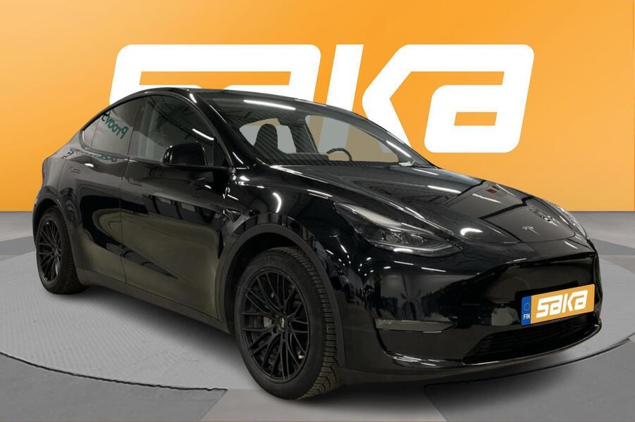Tesla Model Y vaihtoauto
