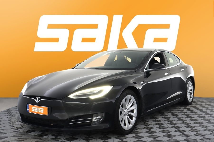 Tesla Model S vaihtoauto