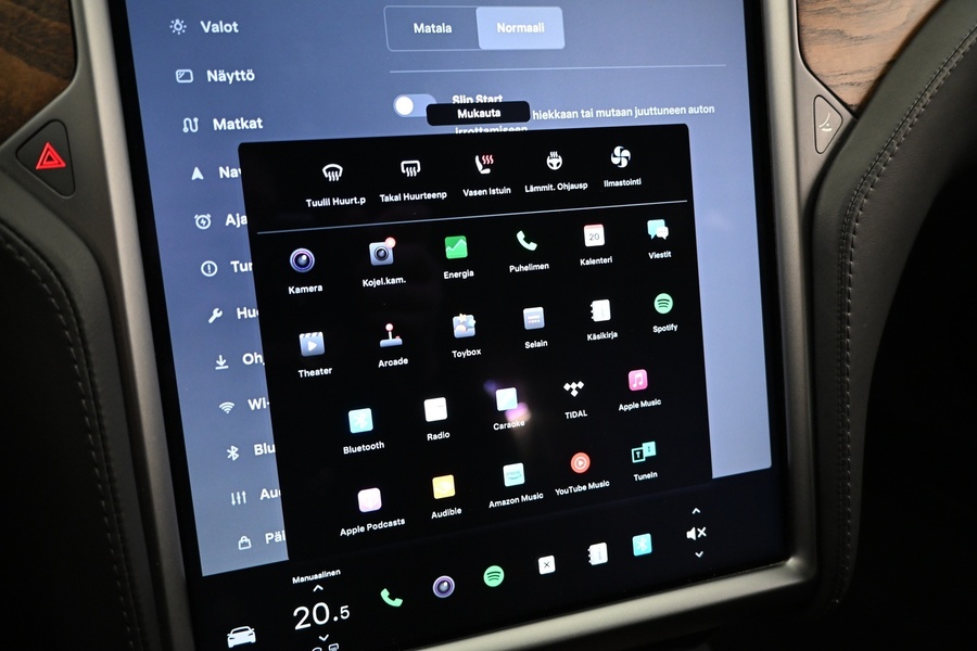 Tesla Model S vaihtoauto