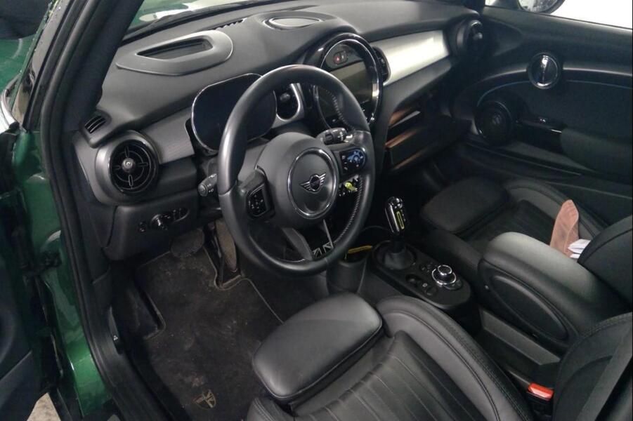 Mini Hatchback vaihtoauto