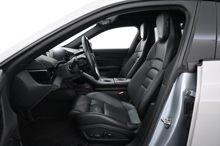 Porsche Taycan vaihtoauto