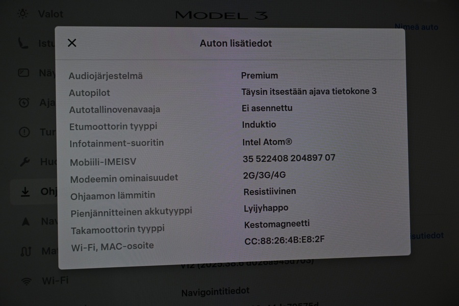 Tesla Model 3 vaihtoauto