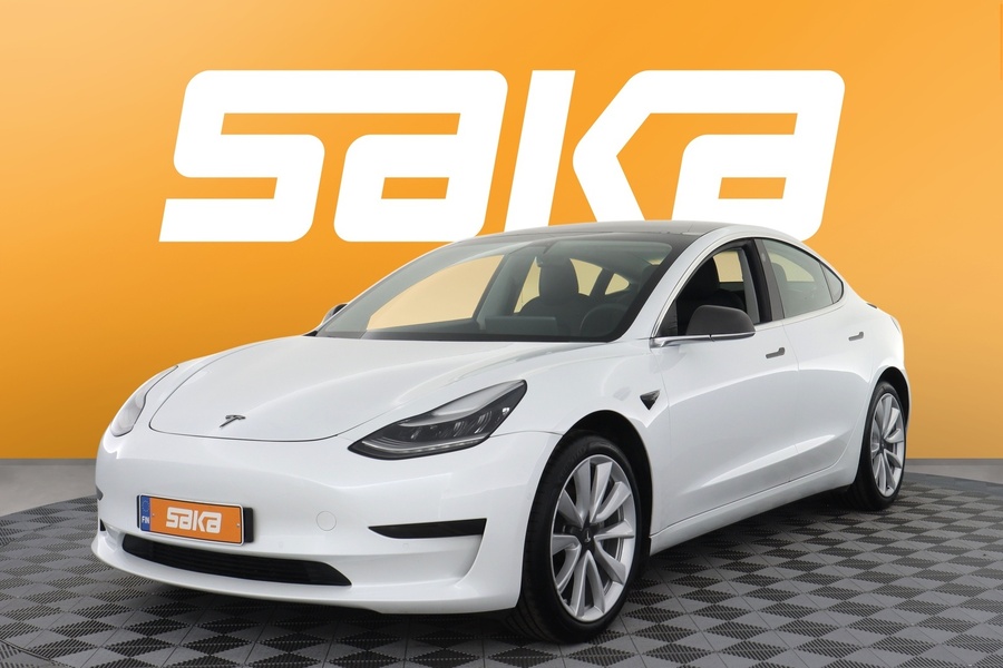 Tesla Model 3 vaihtoauto