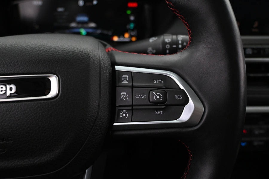 Jeep Compass vaihtoauto