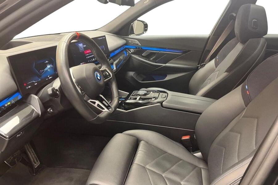 BMW i5 M60 vaihtoauto