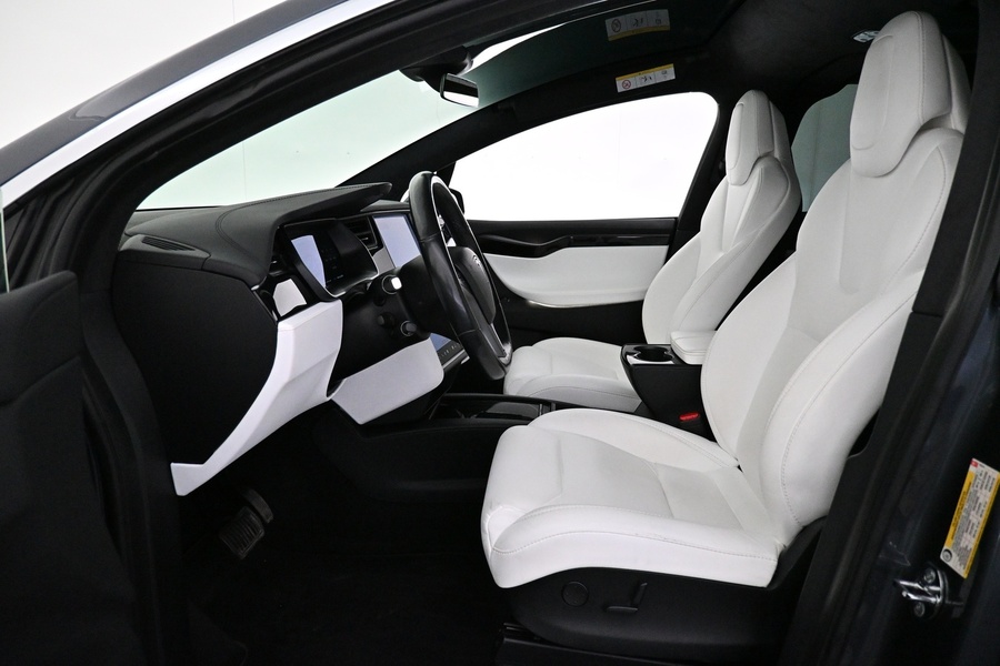 Tesla Model X vaihtoauto