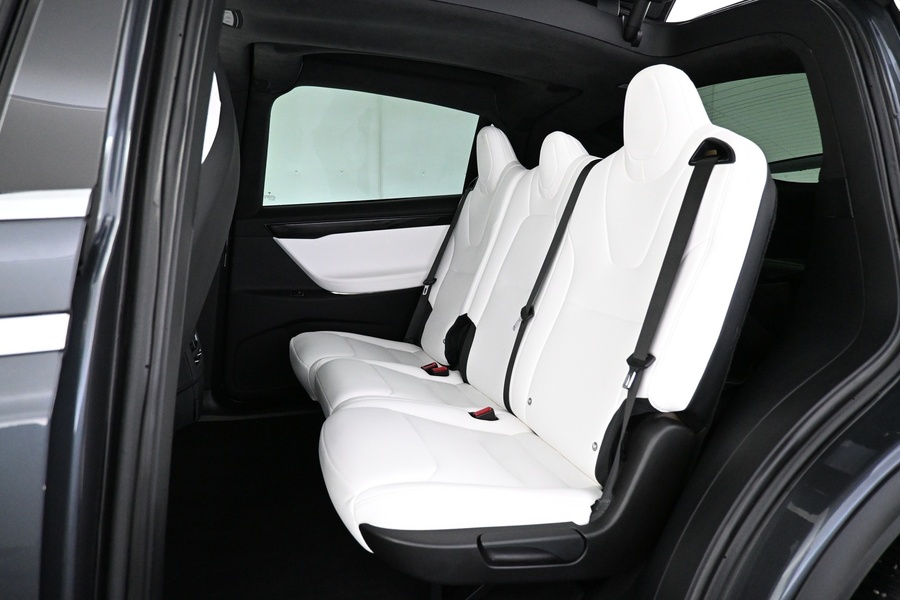 Tesla Model X vaihtoauto