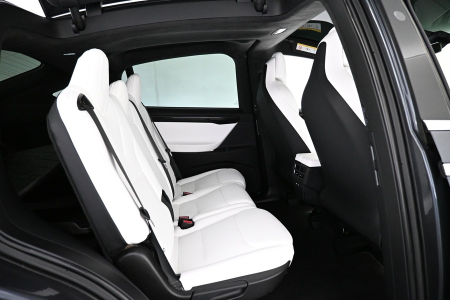 Tesla Model X vaihtoauto