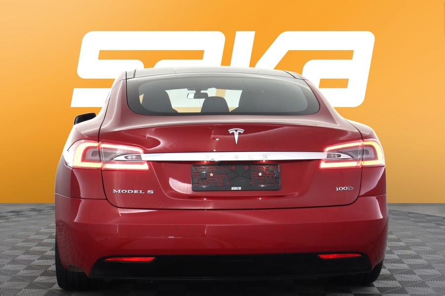 Tesla Model S vaihtoauto