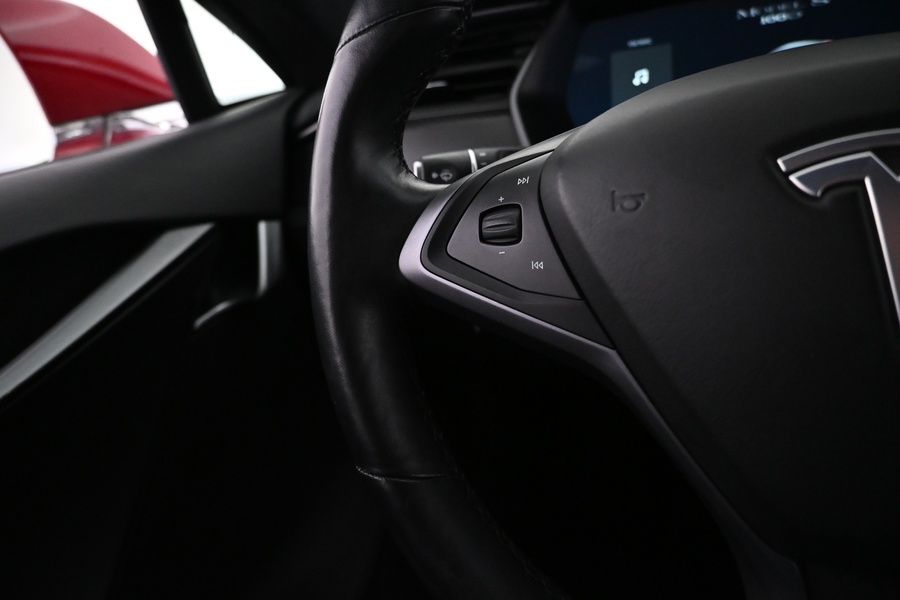 Tesla Model S vaihtoauto