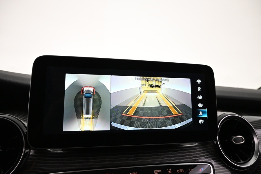 Mercedes-Benz EQV vaihtoauto