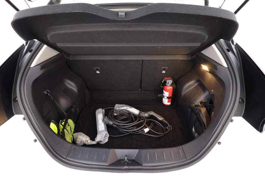 Nissan Leaf vaihtoauto