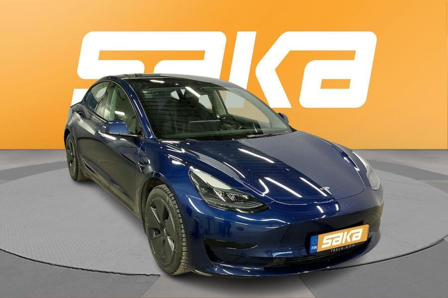 Tesla Model 3 vaihtoauto