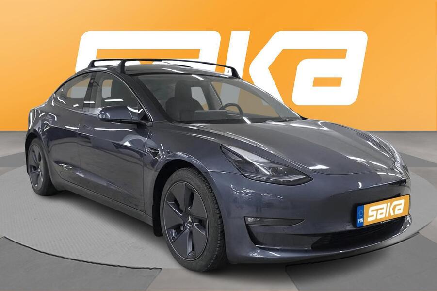 Tesla Model 3 vaihtoauto