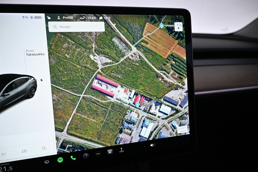 Tesla Model 3 vaihtoauto