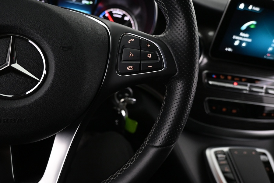 Mercedes-Benz EQV vaihtoauto