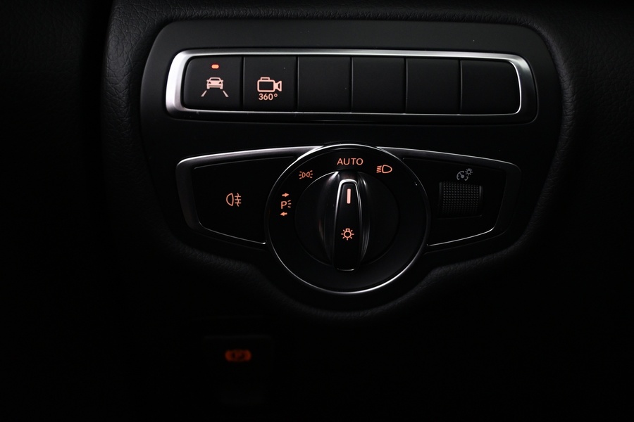 Mercedes-Benz EQV vaihtoauto