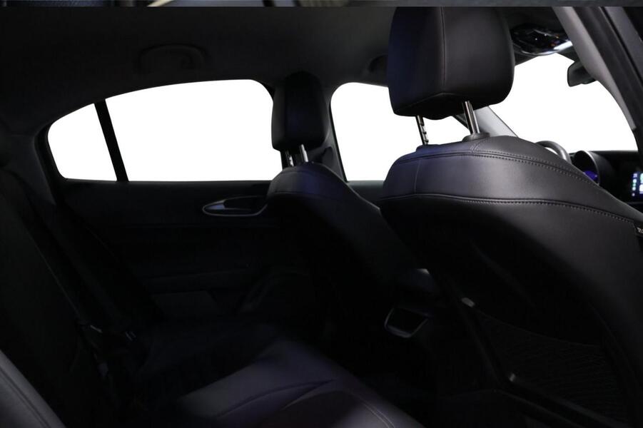 Alfa Romeo Giulia vaihtoauto