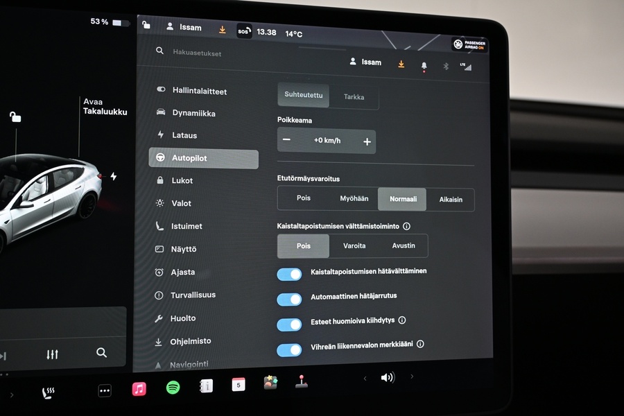 Tesla Model 3 vaihtoauto