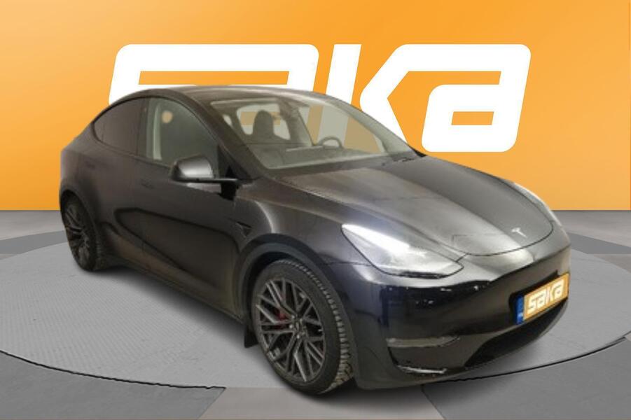 Tesla Model Y vaihtoauto