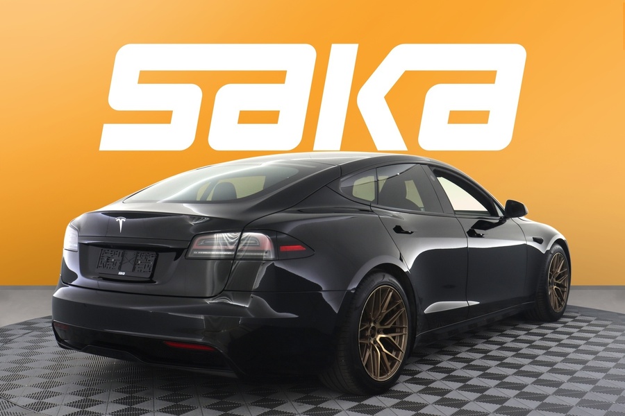 Tesla Model S vaihtoauto