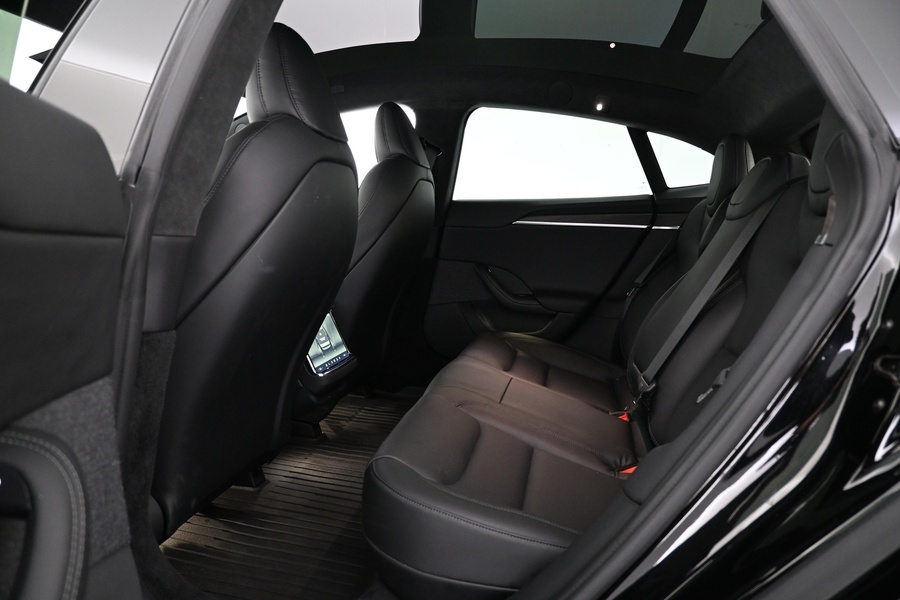 Tesla Model S vaihtoauto