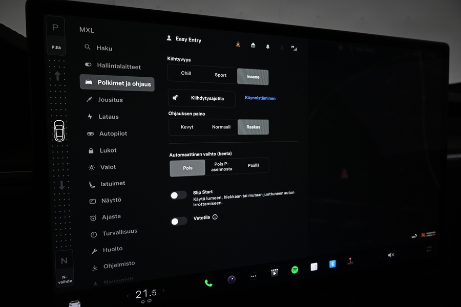 Tesla Model S vaihtoauto