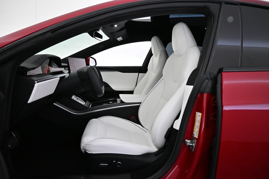 Tesla Model S vaihtoauto