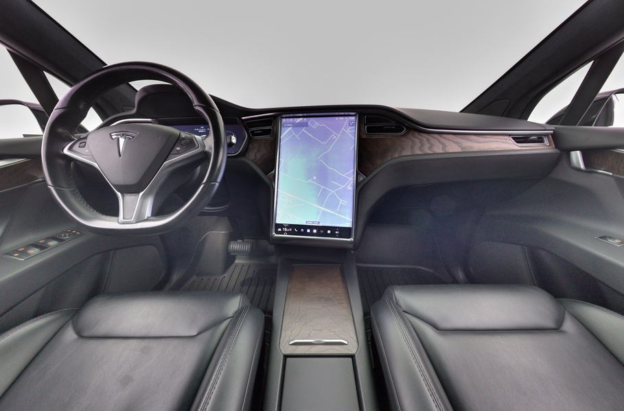 Tesla Model X vaihtoauto