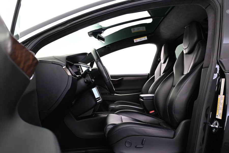 Tesla Model X vaihtoauto