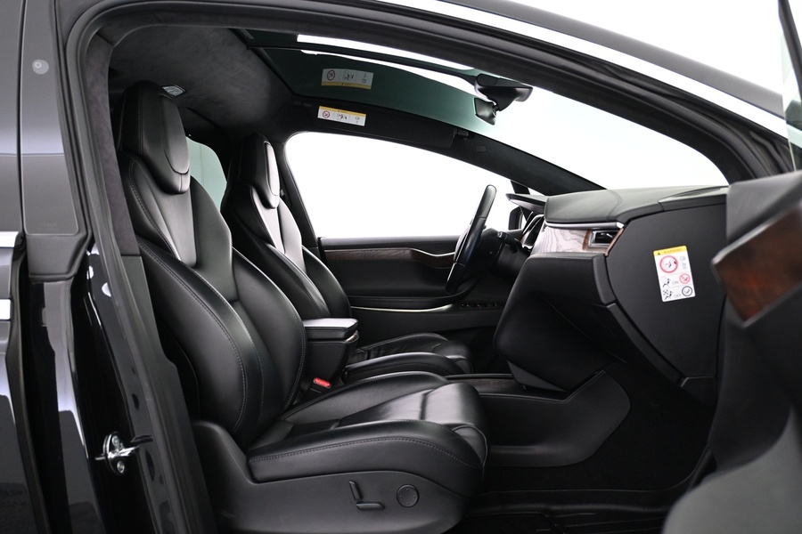 Tesla Model X vaihtoauto