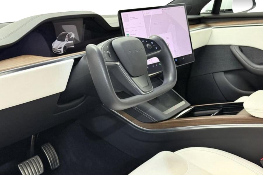 Tesla Model S vaihtoauto