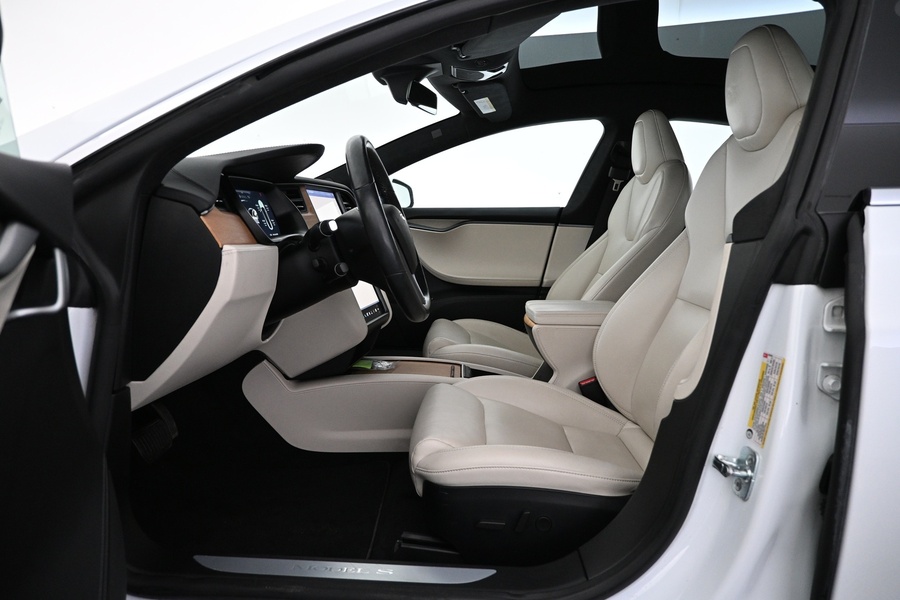 Tesla Model S vaihtoauto