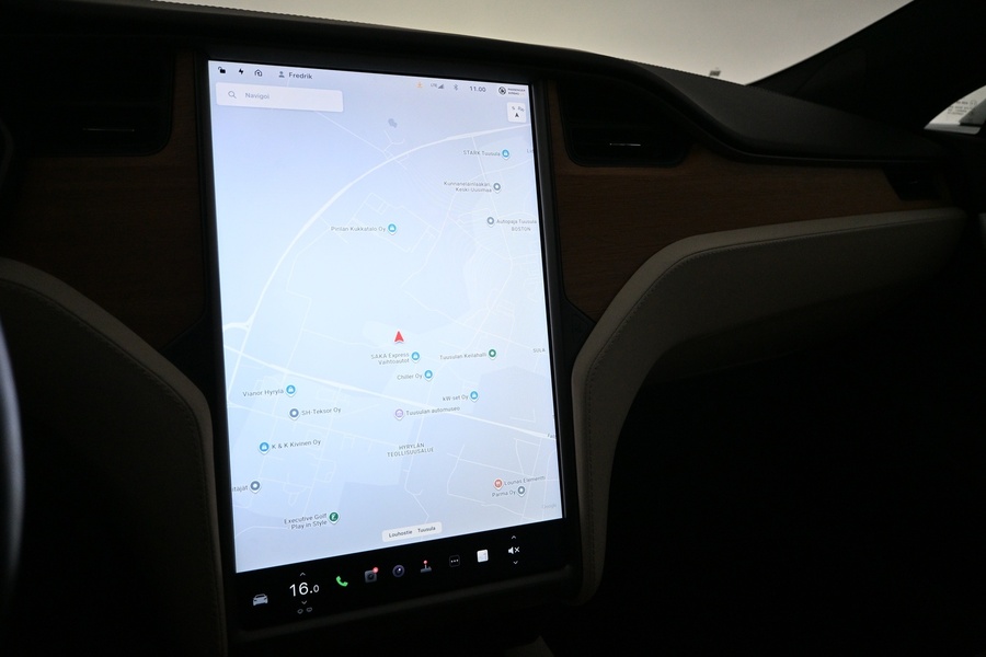 Tesla Model S vaihtoauto