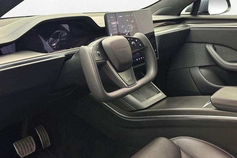 Tesla Model S vaihtoauto