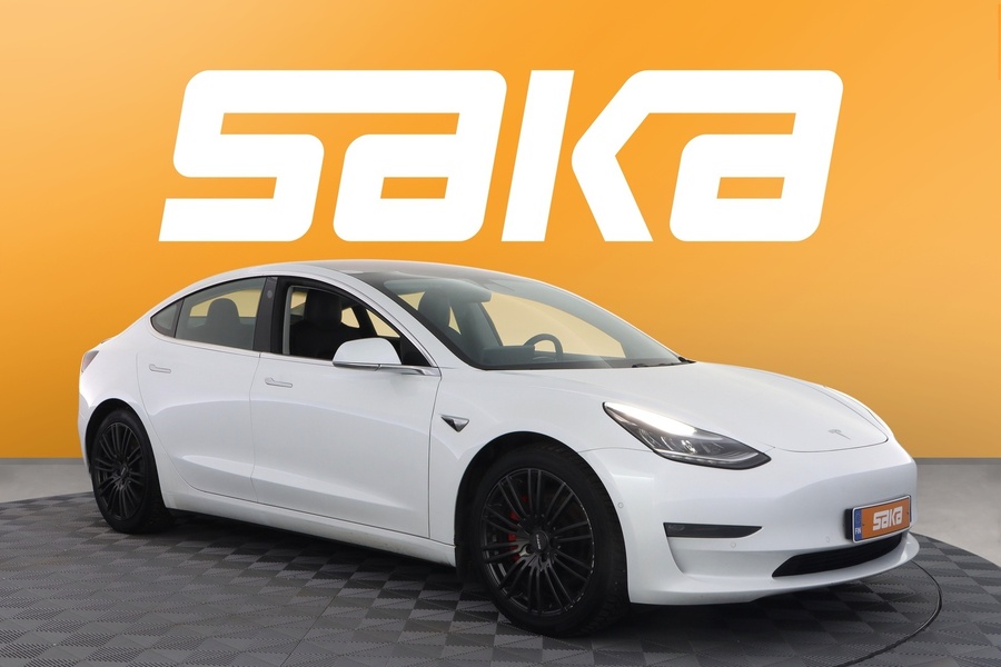 Tesla Model 3 vaihtoauto