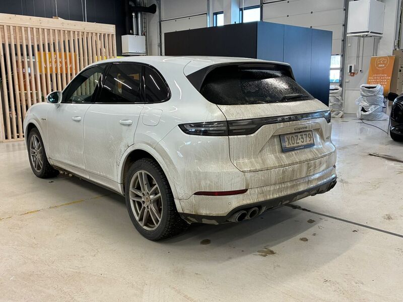 Porsche Cayenne vaihtoauto