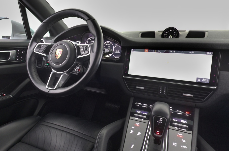 Porsche Cayenne vaihtoauto